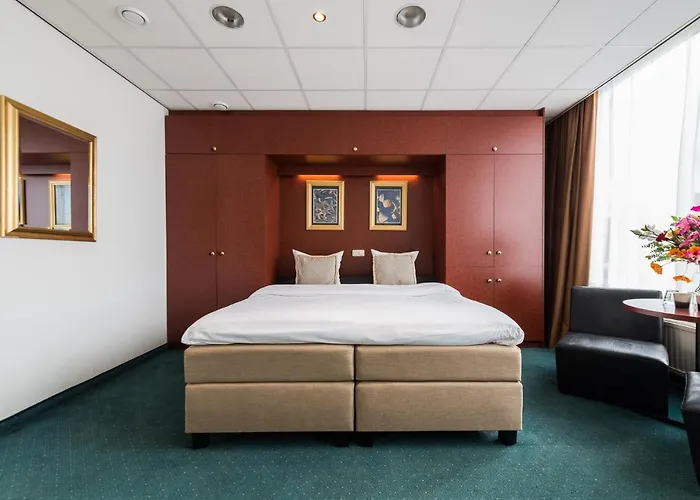 Prominent Szálloda 4*