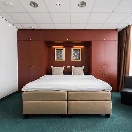 Prominent Szálloda 4*